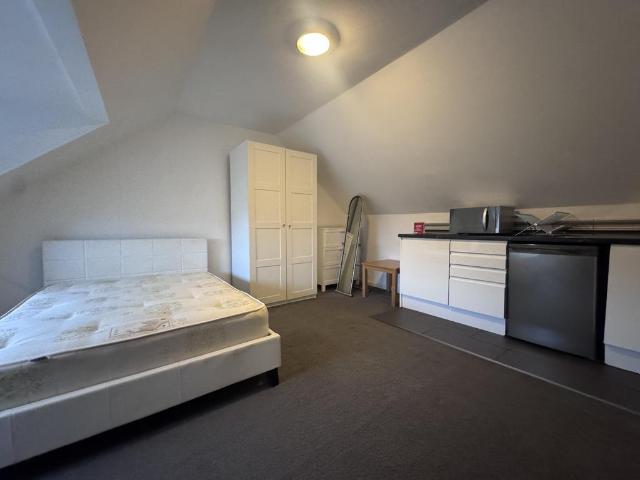 Studio to rent