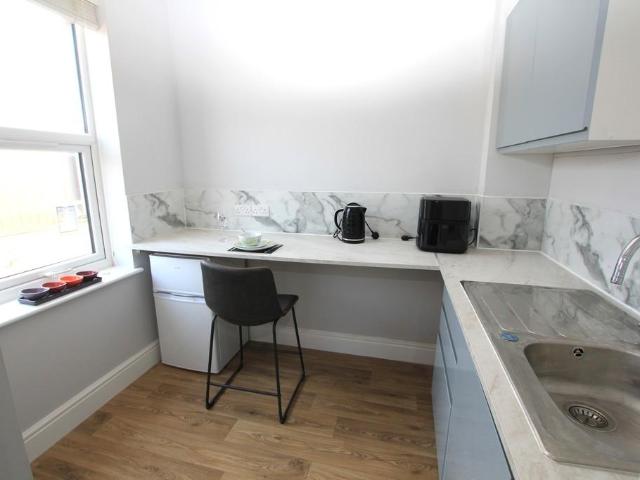 Studio to rent