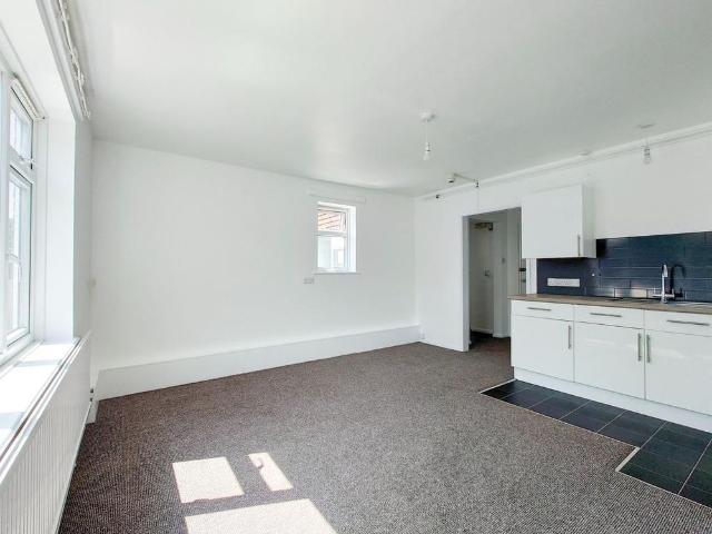 Studio to rent