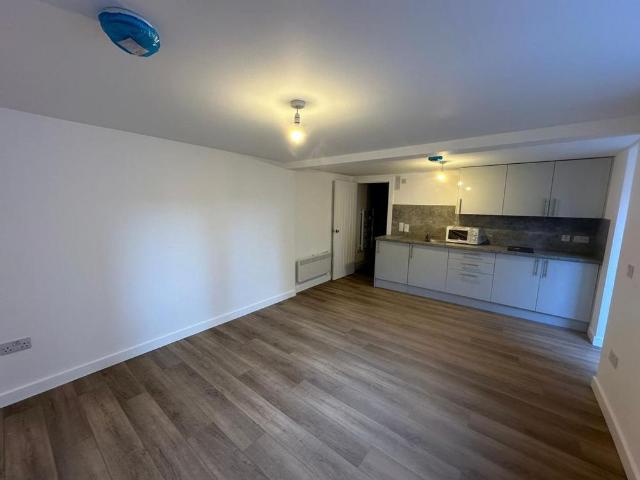 Studio to rent