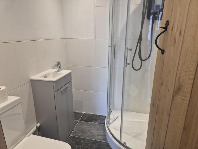 Studio to rent