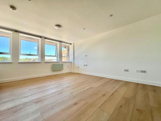 Studio to rent