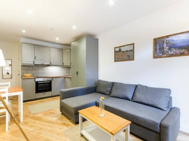 Studio to rent