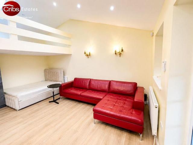 Studio to rent