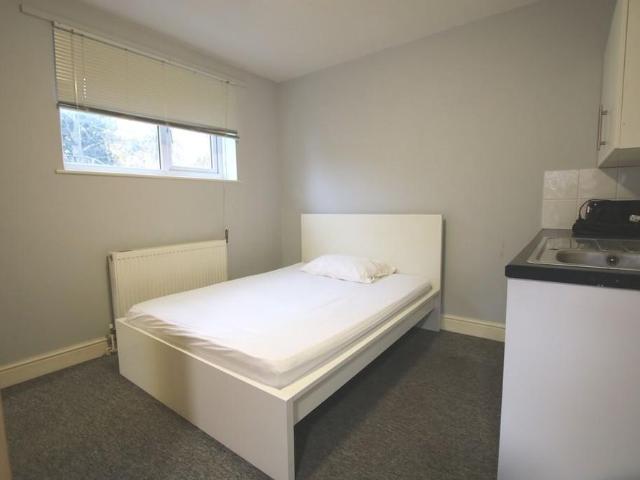 Studio to rent