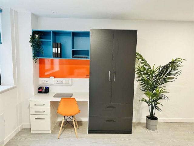 Studio to rent