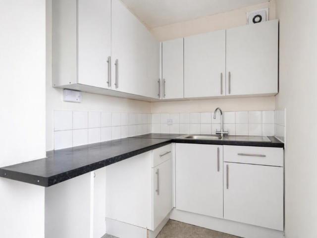 Studio to rent