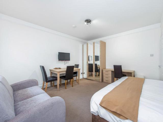 Studio to rent