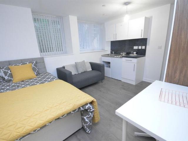 Studio to rent