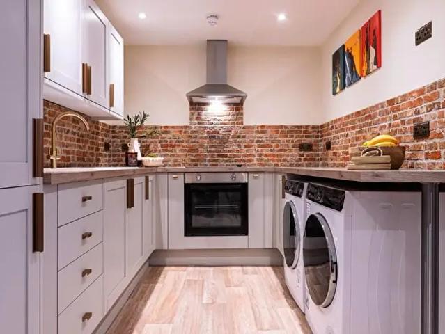 Studio To Rent In, Uttoxeter Old Road, Derby, Derbyshire, DE1