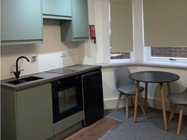Studio To Rent In Watkin Terrace, Abington, Northampton, NN1