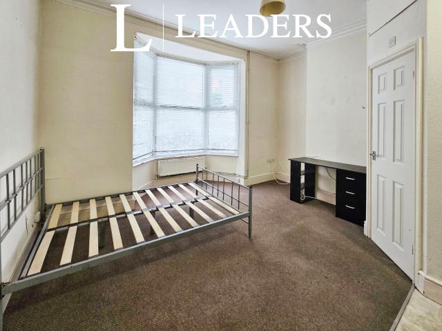 Studio to rent in West Parade, Lincoln, Lincolnshire, LN1 | Leaders