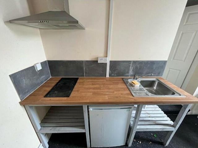 Studio To Rent In Wiverton Road, Nottingham, Nottinghamshire, NG7