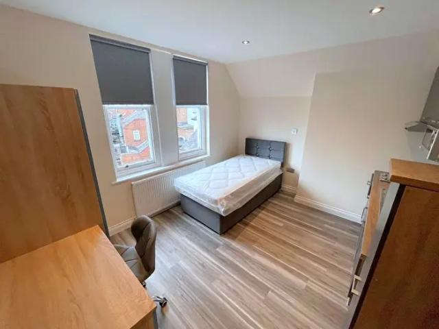 Studio To Rent In Abbotsbury House, Upper New Walk, Leicester, LE1