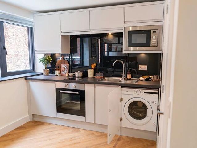 Studio To Rent In Apt, Nova Residence #, LE1