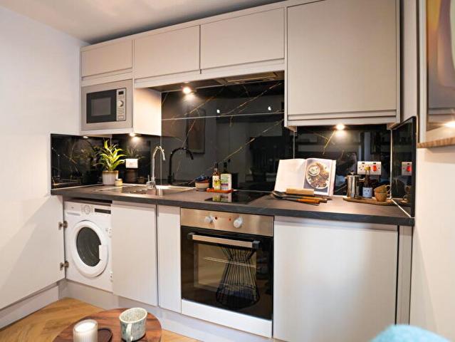 Studio To Rent In Apt, Nova Residence #, LE1