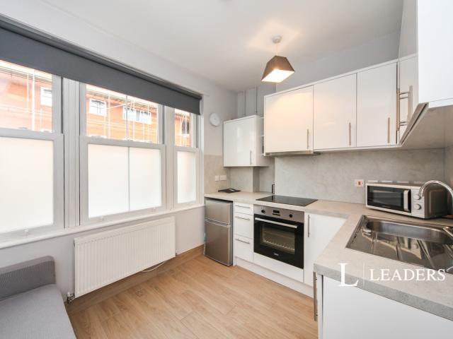 Studio to rent in Collingdon Street, Luton, Bedfordshire, LU1 | Leaders
