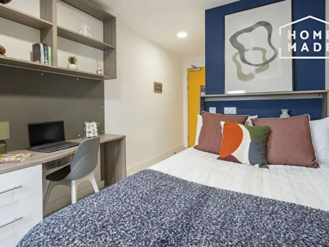 Studio To Rent In Foundry Courtyard, G4