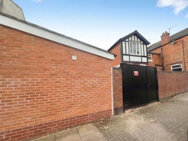 Studio to rent in Hobson Road, Selly Park, Birmingham, West Midlands, B29 | Leaders