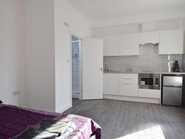 Studio To Rent In Holyhead Road, Coventry, CV1