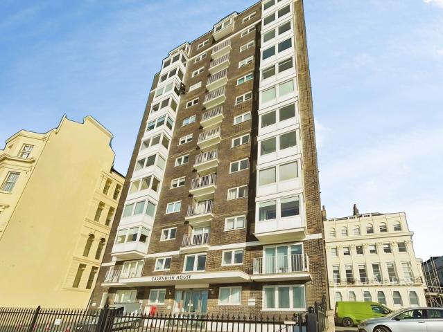 Studio to rent in Kings Road, Brighton, East Sussex, BN1 | Leaders