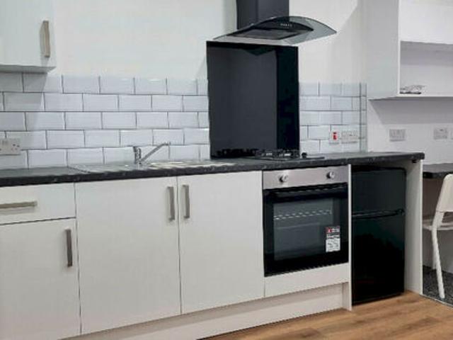Studio To Rent In London Road, Leicester, Leicestershire, LE2