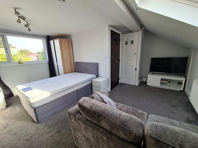 Studio To Rent In Marlborough Road, Coventry, West Midlands, CV2