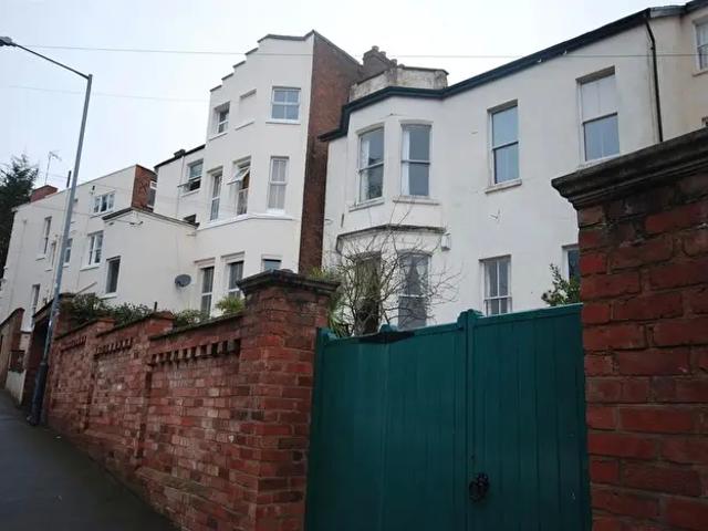 Studio To Rent In, Milverton Hill, Leamington Spa, CV32