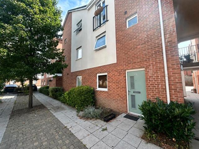 Studio To Rent In Mill Meadow, North Cornelly, Bridgend, CF33