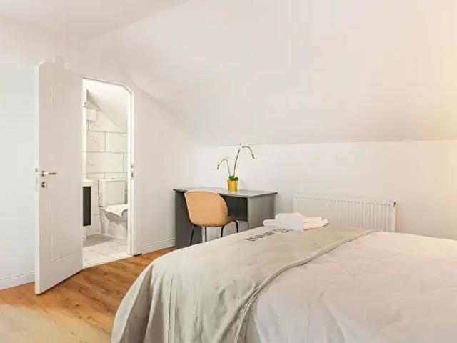Studio To Rent In Radcliffe Road, West Bridgford, NG2