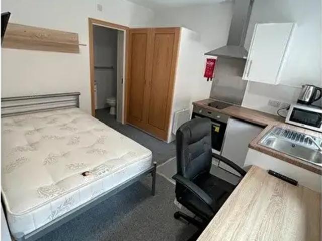 Studio To Rent In Regent Road, Leicester, LE1