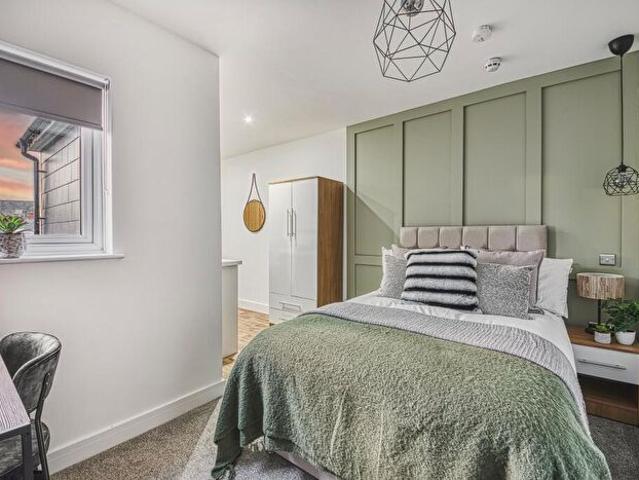 Studio To Rent In Room, Bennett Street, NG10