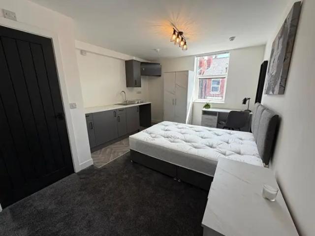 Studio To Rent In Room, Davenport Road, DE24