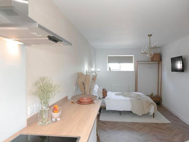 Studio To Rent In Room, Harrison Street, DE22