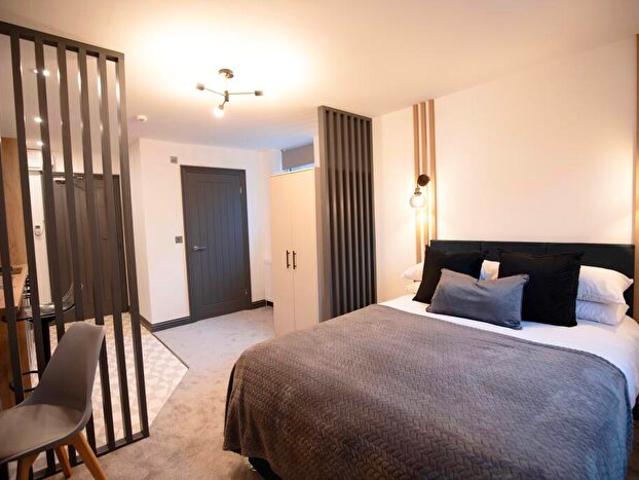 Studio To Rent In Room, London Road, DE24