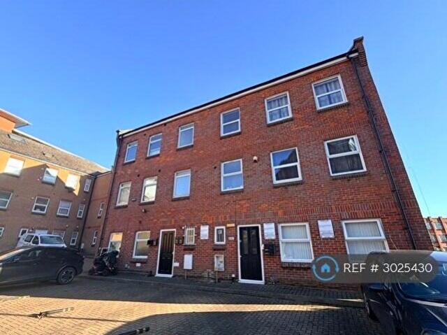 Studio To Rent In Saxon Court, Northampton, NN1