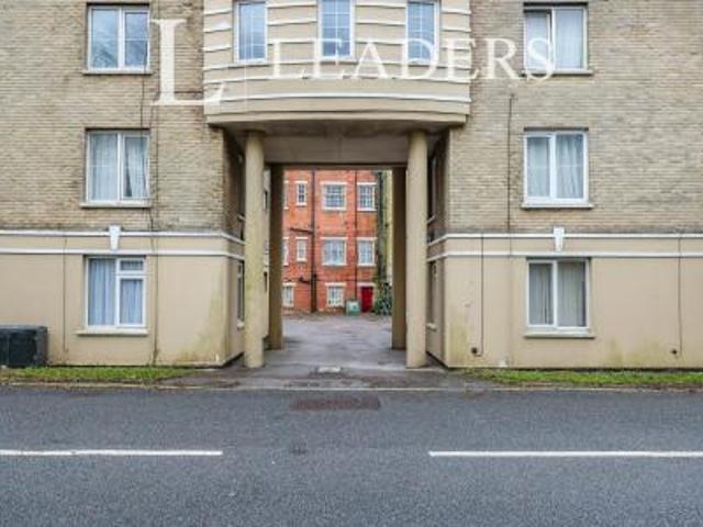 Studio to rent in Sea Front, Hayling Island, PO11 | Leaders