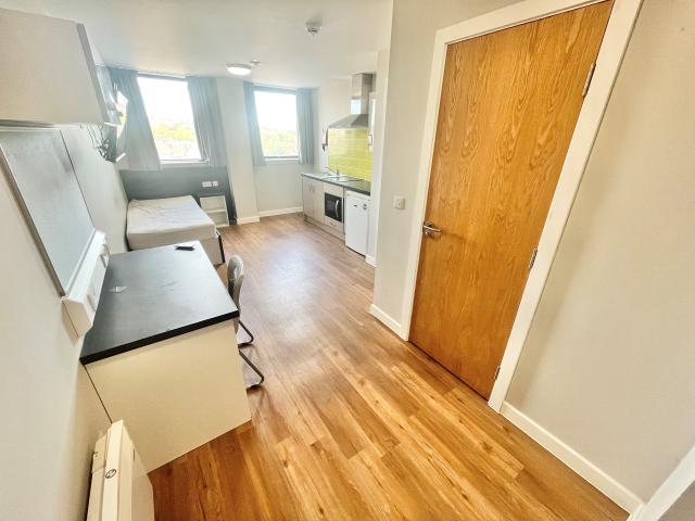 Studio to rent in Sovereign House, 110 Queen Street, Sheffield, S1 | Leaders