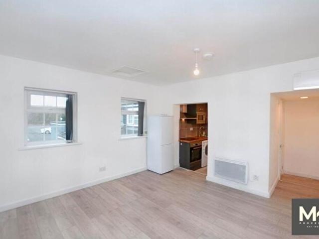 Studio To Rent In Station Road, Northampton, NN6