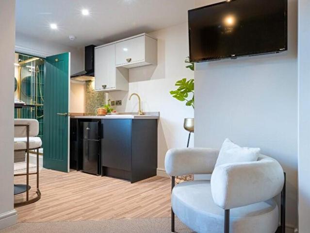 Studio To Rent In Stepping Lane, Derby, Derbyshire, DE1
