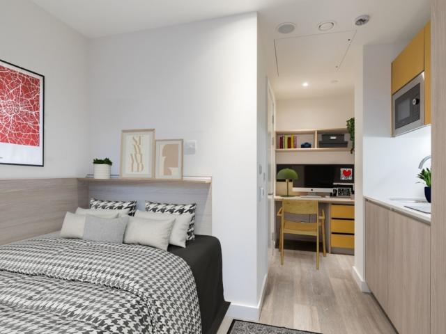 Studio to rent on Weston Street, London