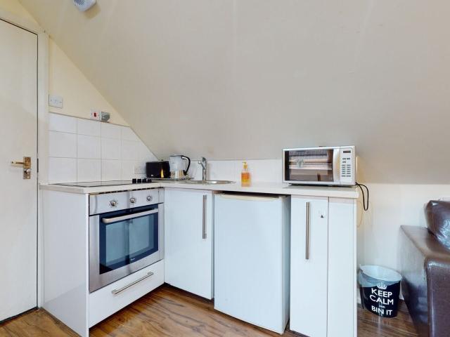 Studio to rent on Anson Road, London