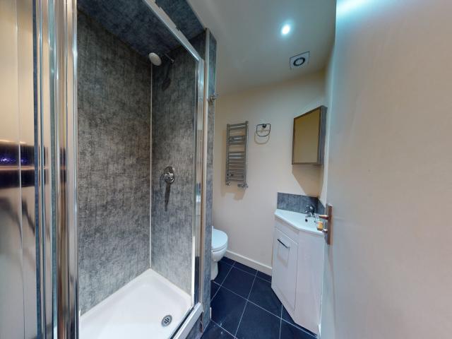 Studio to rent on Ashmore Road, London