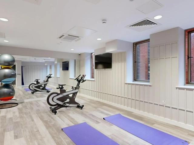 Studio to rent on Briggate, Leeds