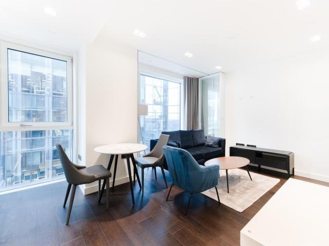 Studio to rent on Casson Square, London