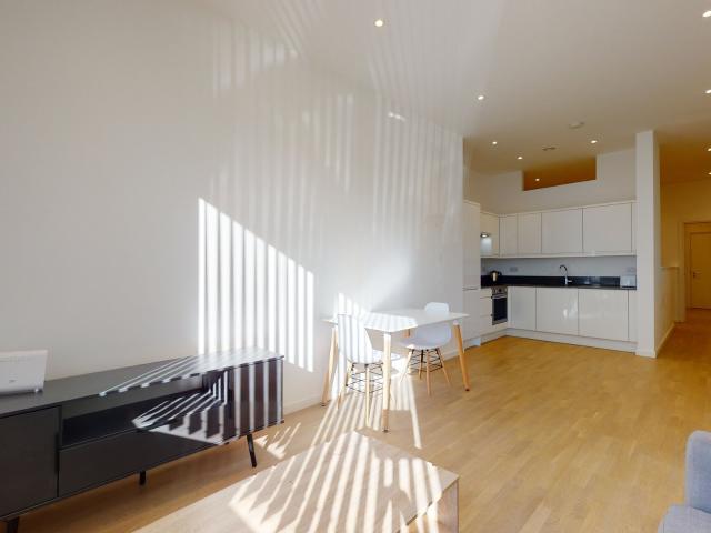 Studio to rent on Riverbank Way, London