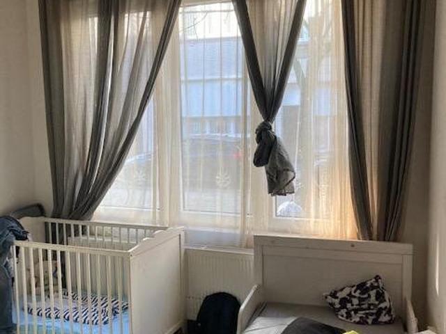 studio te huur wordt volledig opgefrist