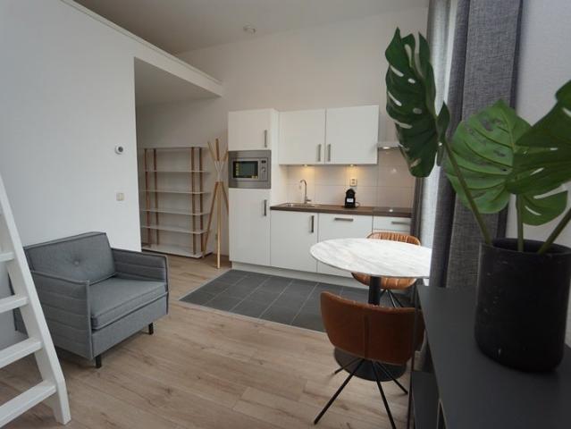 Studio te huur Eendrachtsweg in Rotterdam voor € 1.827