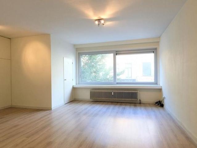 Studio te huur in Antwerpen voor € 675 met 1 slaapkamer
