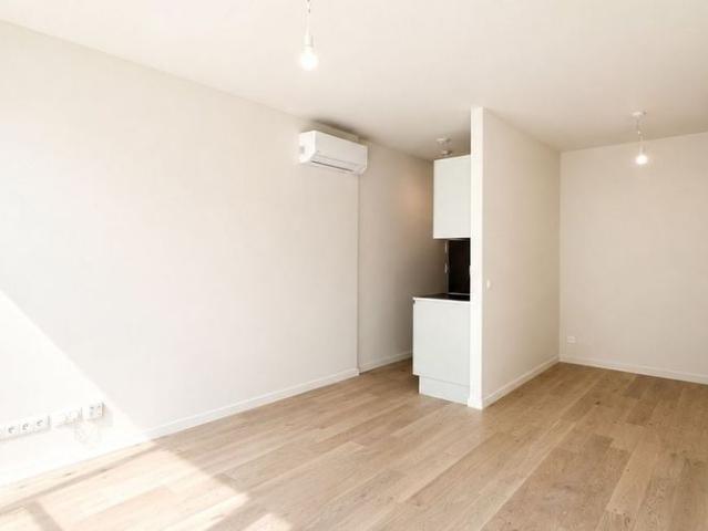 Studio te huur in Gent voor € 845 met 1 slaapkamer